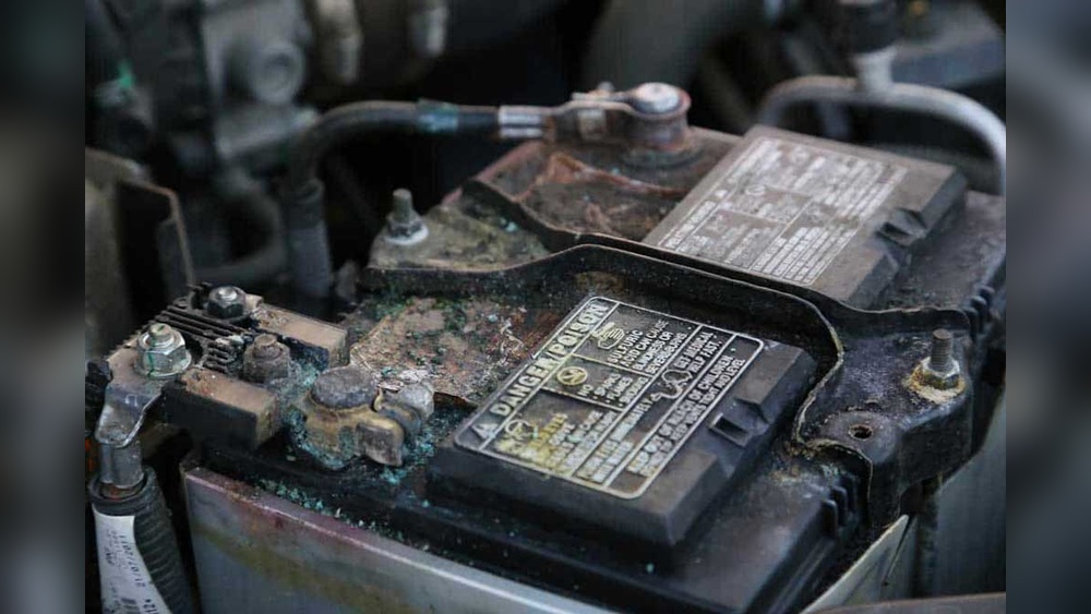 can car batteries explode? - car ownership -... Can A Leaking Car Battery Explode? Safety Risks Explained
